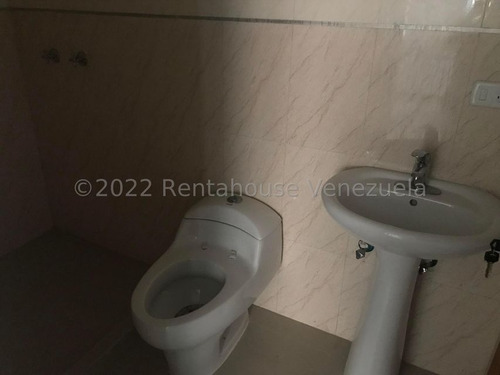 Imagen 5 de 12 de Marol Rentahouse Vende Apartamento En El Parral Valencia 22-21690