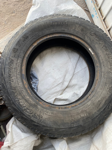 Llanta Gallito Pirelli Scorpio 205/80/r16 A5 (Usado)