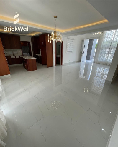 Casa En Venta En Proyecto Cerrado - Los Llanos De Gurabo, Santiago