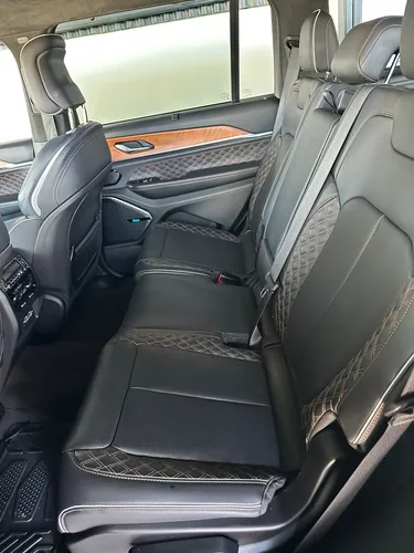Jeep Grand Cherokee 5.7 Summit Elite Plinum 4x4 At