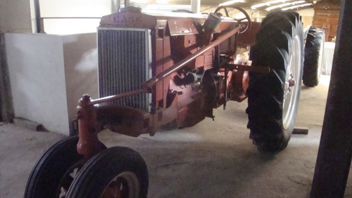 Imagen 1 de 1 de Tractor Antiguo Case Triciclo