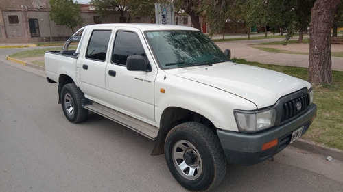 Toyota Hilux 2004 2.7 D/cab 4x2 N Dx