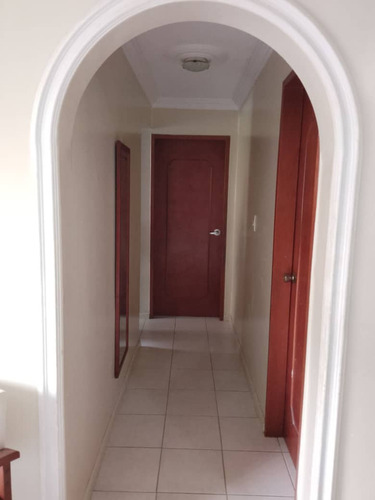Apartamento En Los Teques Estado Miranda Res. La Quinta