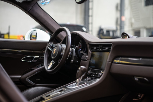 Imagen 6 de 11 de Porsche Turbo S 2017