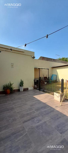 Venta Casa 5 Ambientes El Palomar