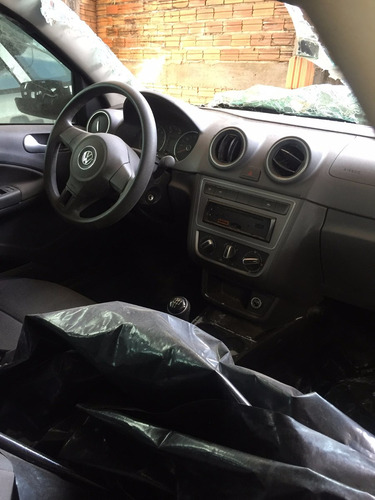 Imagem 3 de 4 de Vw Voyage 1.6 2014 Sucata Somente Pecas