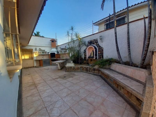 Imagen 12 de 26 de Gabriel Rivas Vende Casa En Urb. Trigal Norte Valencia Cod: Lemc-461