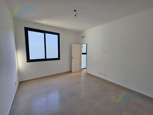 Casa En Venta 4 Ambientes - Barrio Cerrado Santa Elisa - Pilar Del Este -