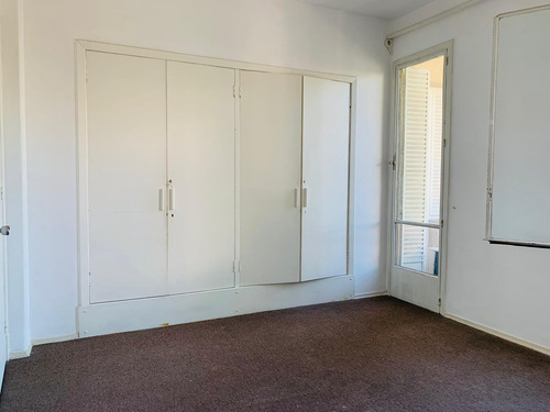 Casa En Alquiler Para Empresa Sobre La Avda Sarmiento