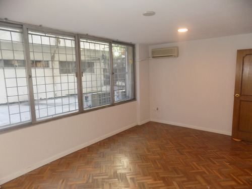 Excelente Local Con Garaje 213 M2 Ideal Oficina O Comercio