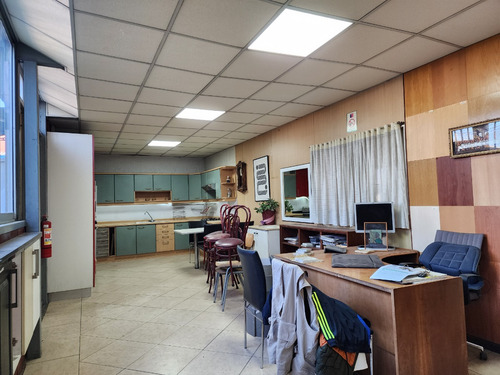 Fabrica De Muebles O Uso De Galpón Comercial