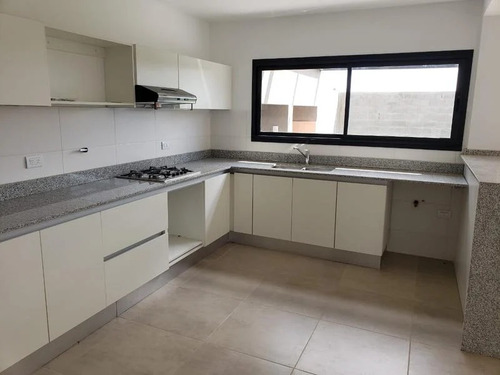 Imagen 8 de 13 de Duplex En Venta En San Ignacio Manantiales