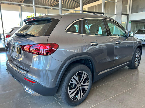 Mercedes-Benz Clase GLA 1.3 Gla200 Progressive 163Cv