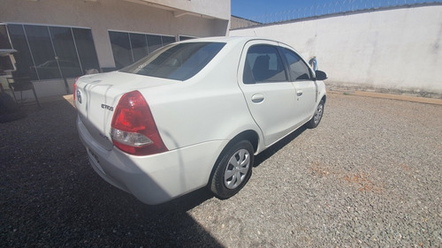 Toyota Etios 2015 1.5 16v Xs 5p