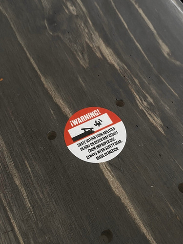 Tabla Skate 8.25 Real Classic Oval Black | Laminates