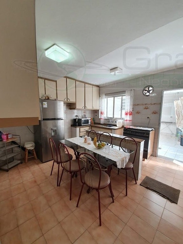 Casa Sobrado Para Venda, 3 Dormitório(s), 89.0m² - 6831