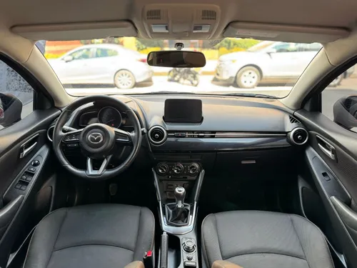 Mazda 2 1.5 Touring
