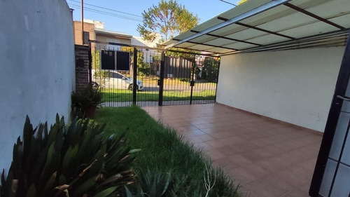 Imagen 2 de 7 de Venta De Casa En Altos De San Lorenzo 20 E/ 76 Y 77