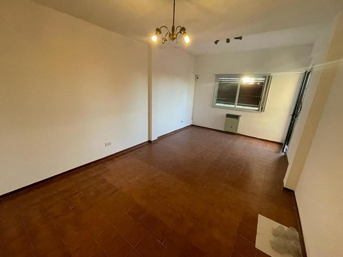 Imagen 2 de 13 de Departamento 3 Ambientes C/ Cochera En Venta En San Miguel!