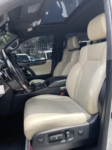 Lexus LX 5.7 570