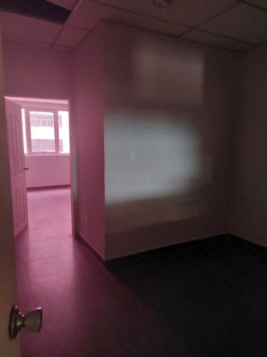 Imagen 8 de 23 de Marisol Castro Alquila Galpón Con Local Comercial Entre Av. Bolívar Y Hermandad Gallega De Valencia | Carabobo | Sector La Ceiba | PLG-95 Marisol 04244923040