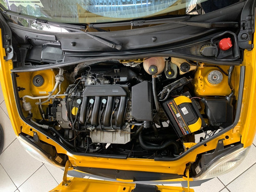 Imagem 12 de 14 de Renault Kangoo 2013 3 Portas Completa