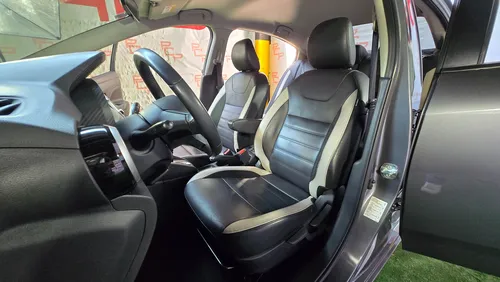 Nissan Versa Platinium 2020