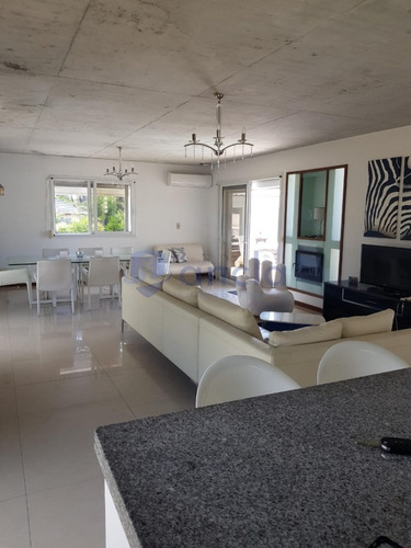 Punta Del Este, Zona Rincon Del Indio- Ref: 997