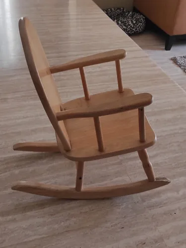 Mecedora En Madera Para Niños (Usado)