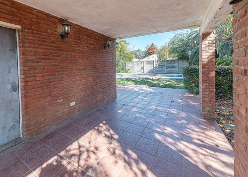 Casa En Venta En Barrio Pellegrini Ii Pilar