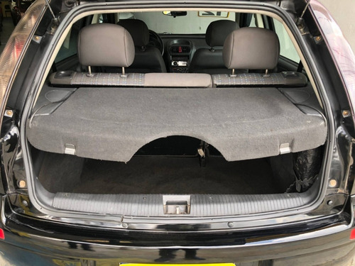 Imagem 8 de 12 de Chevrolet Corsa Hatch 1.4 2012