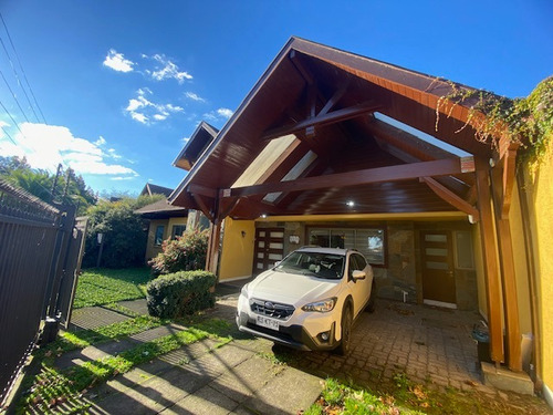 Vende Amplia Casa Familiar De 5d-4b, Portal De La Frontera