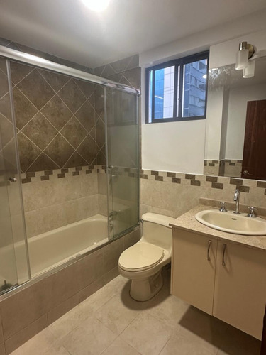 Venta De Suite Premium En Downtown Quito 66m2