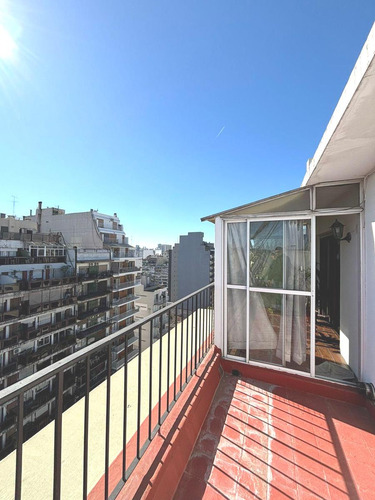 Departamento Sobre Avenida - 3 Amb Al Frente - 2 Balcones - Excelente Vista Y Ubicacion