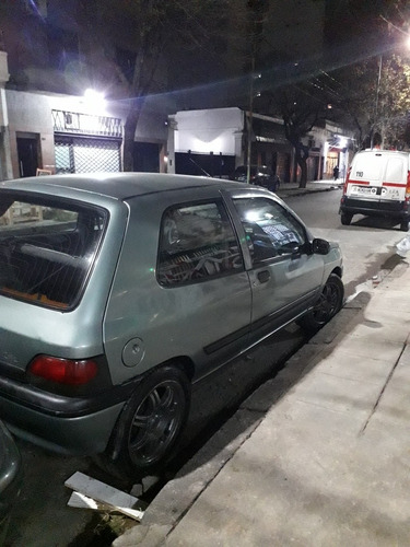 Imagen 1 de 12 de Renault Clio 1998 1.9 Rl