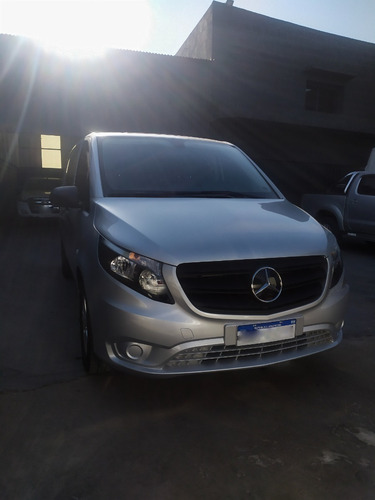 Imagen 9 de 23 de Mercedes Benz Vito Plus 111cdi Vidriado