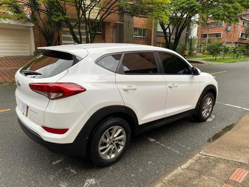 Imagen 4 de 7 de Vendemos Hyundai New Tucson Limited 2.000 C.c. Mecánica