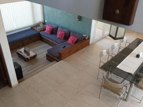 Casa En Venta - 3 Dormitorios 3 Baños - 560mts2 - Villa Nueva, Córdoba