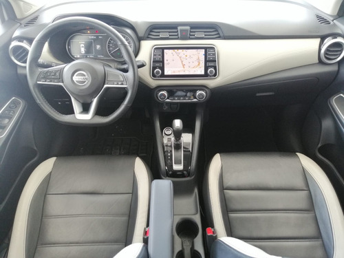 Imagen 8 de 15 de Nissan Versa Exclusive Ta 2020