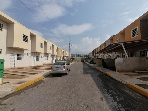 Imagen 24 de 30 de Casas En Venta En La Mata Cabudare, Lara 22-24675 Lcdo Romer Gonzalez Profesional Inmobiliario Renta House