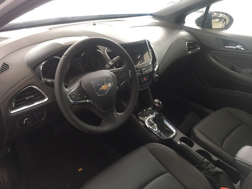 Imagen 12 de 16 de Chevrolet Cruze 4p 1.4t Midnight At