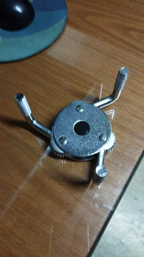 Llave Para Filtro De Aceite 3 Brazos Ajustable Surtek 107319