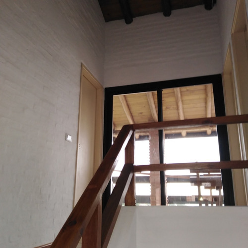Imagen 22 de 28 de Vendo Hermosa Casa A Estrenar Con Mobiliario Nuevo. A 8 Cuadras Del Hotel Colon En Cerro De La Gloria Con Vista Panorámica A Los Cerros Y A La Rambla De Los Argentinos.
