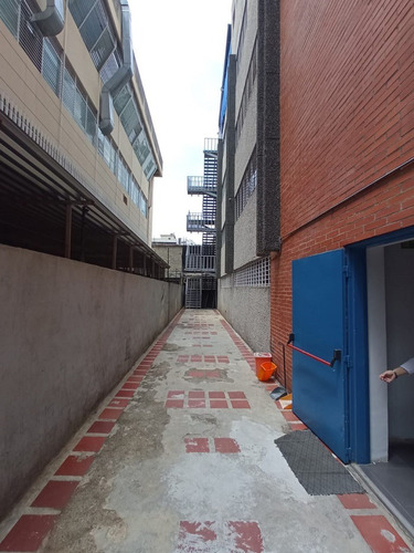 Imagen 14 de 15 de Edificio En Venta En La Urbina