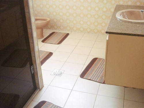 Imagem 10 de 30 de Sobrado No Centro De São Vicente, Aceita Financiamento! - Hm1438