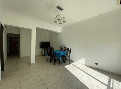 Imagen 2 de 14 de Venta De Departamento De 3 Ambientes En Pompeya.