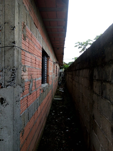 Imagem 21 de 23 de Casa No Bairro Caraguava, Em Peruíbe, Com Espaço Para Piscina, Churrasqueira