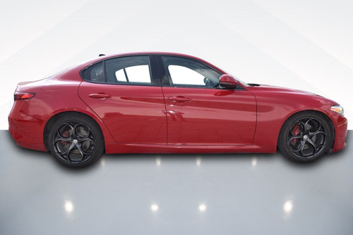 Imagen 5 de 9 de Alfa Romeo Giulia 2017 2.0 Ti At