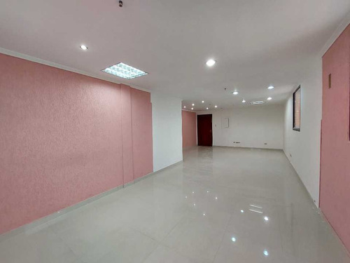 Imagen 4 de 5 de Oficina En Alquiler 41 M2 Torre Sindoni, Maracay, Aragua
