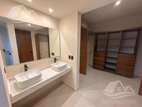 Casa En Venta En Via Cumbres Cancun